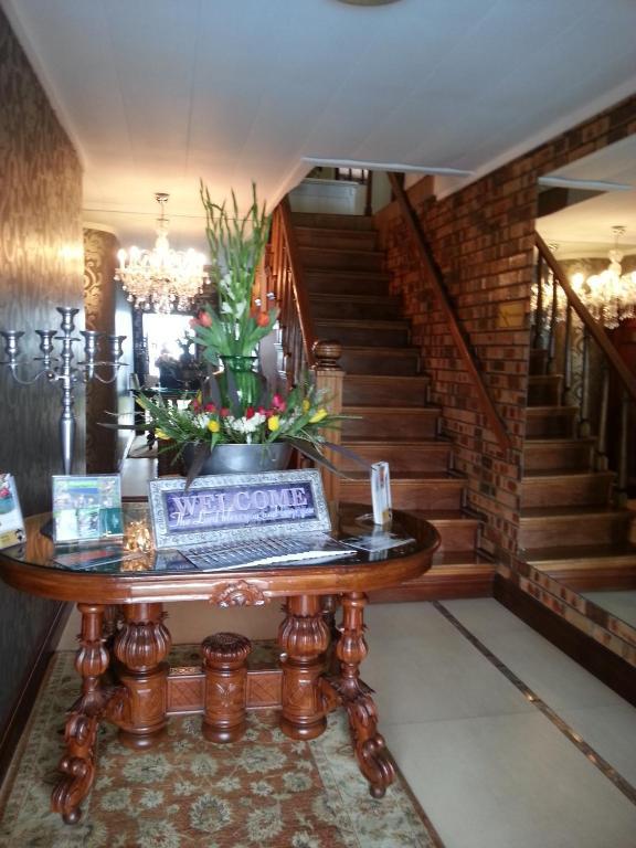 Stirling Manor Boutique Guest House Hartbeespoort Eksteriør billede