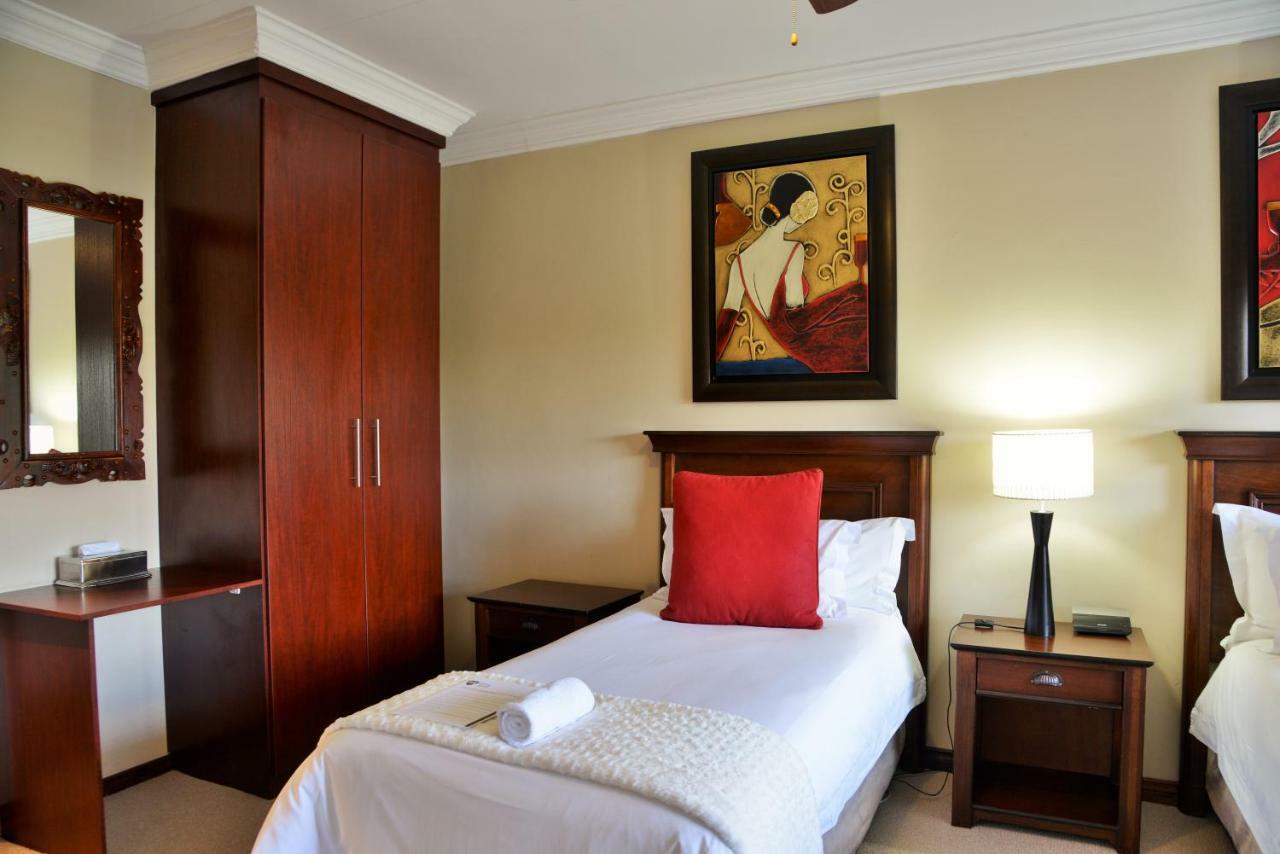 Stirling Manor Boutique Guest House Hartbeespoort Eksteriør billede