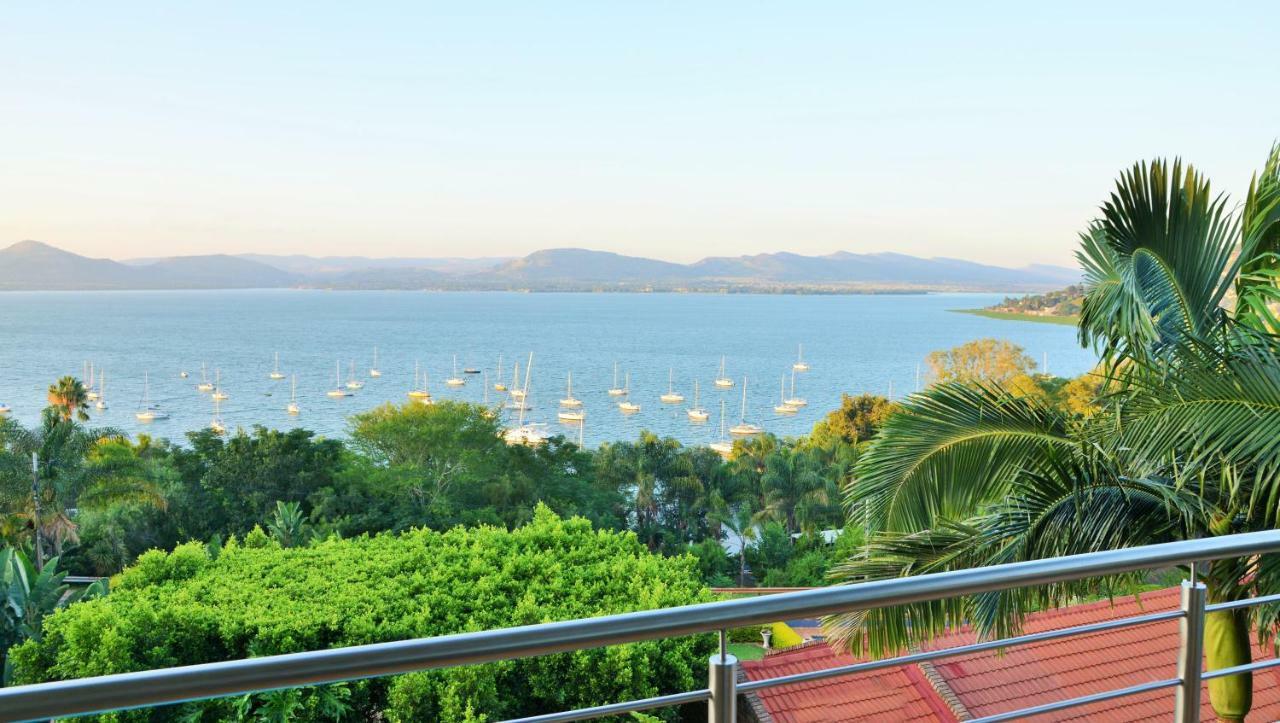 Stirling Manor Boutique Guest House Hartbeespoort Eksteriør billede