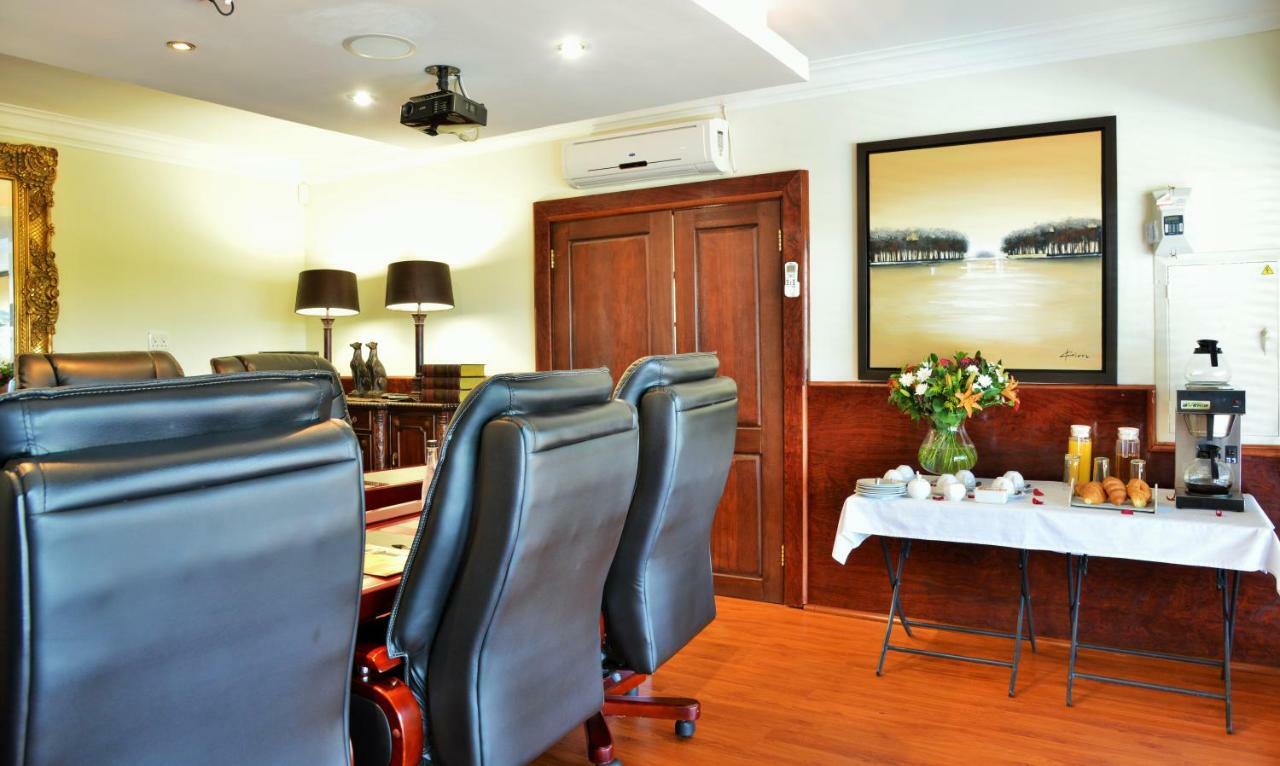 Stirling Manor Boutique Guest House Hartbeespoort Eksteriør billede
